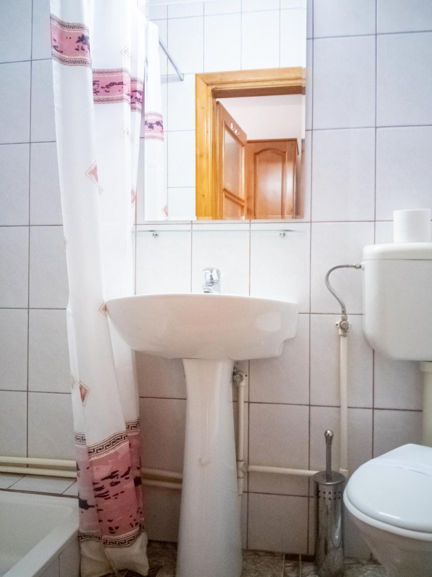 Pensiunea Amada Leresti Kültér fotó
